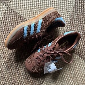 NWT Adidas Gazelle sneakers in Brown and Sky Blue - W6